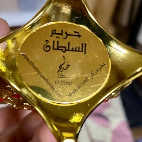 Hareem Al Sultan Gold Arabian Oil Attar, Body Oil, Viral NWT - Picture 2 of 2